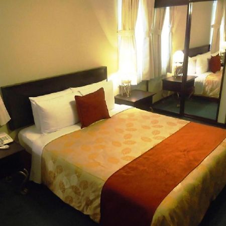 Leon De Oro Inn & Suites Lima Exterior photo